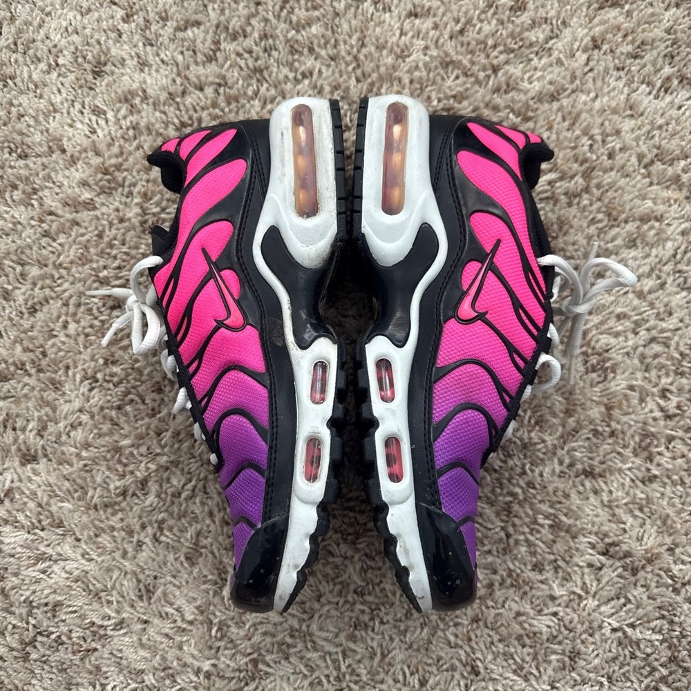 Nike Air Max Plus TN Fuchsia Vivid Purple Gradient Sneakers DZ3670-500 Womens 8 - Picture 4 of 6